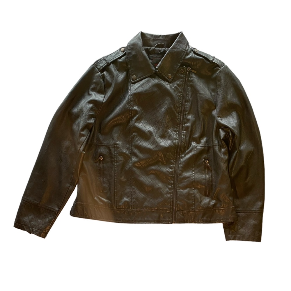 Vintage Women’s Yoki Black Leather Jacket  Size 2XL